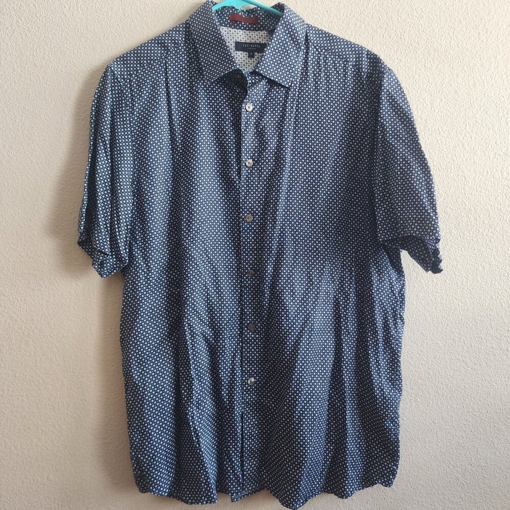 Ted Baker Shirt Mens Extra Large Geometric Print Short Sleeve Button Up Lyocell